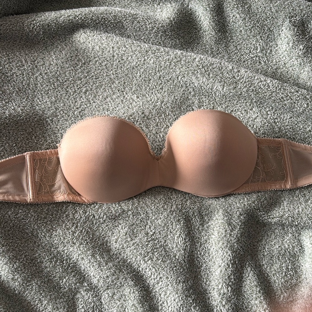 Lily of France Strapless Bra